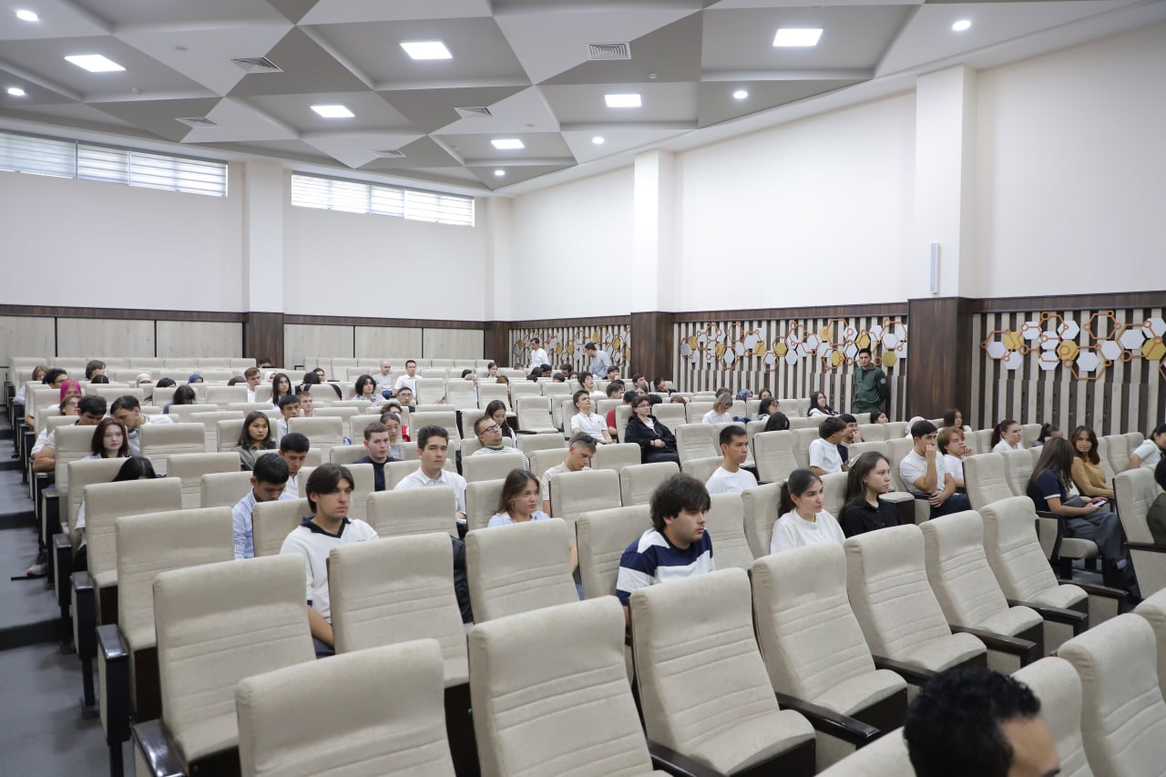 Students at the session