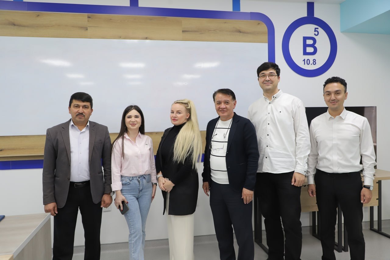 On October 13, 2026, preparatory courses for international students from Pakistan, China, and Azerbaijan commenced at the Tashkent Branch of D. I. Mendeleev University of Chemical Technology of Russia.
