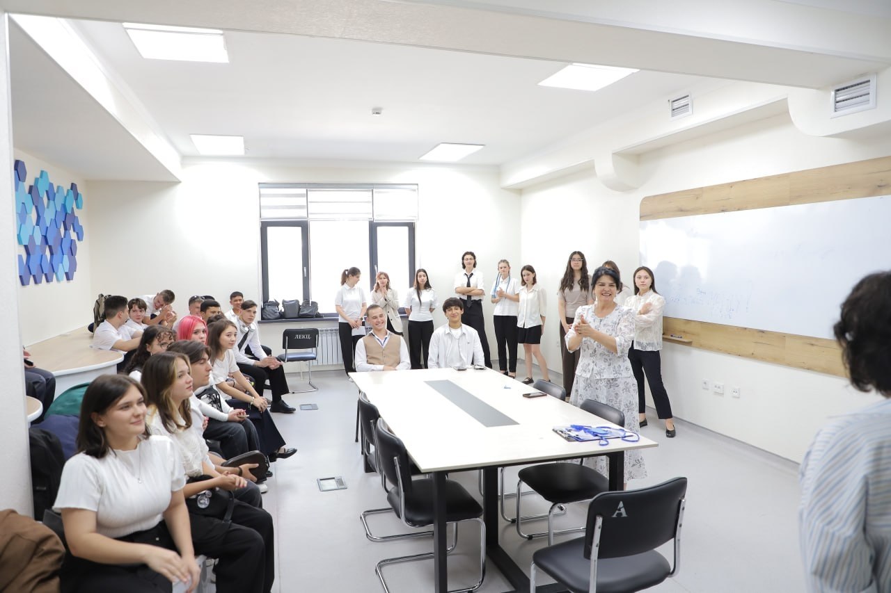 Introductory meeting with first-year students